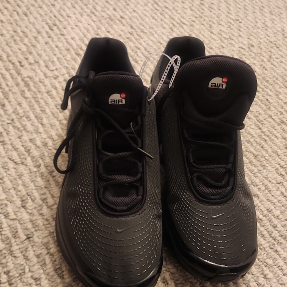 Nike Men's Air Max DN Size 15 - Picture 2 of 7